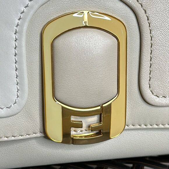 💯Authentic Fendi White Leather Shoulder Bag🍀 - Picture 12 of 17